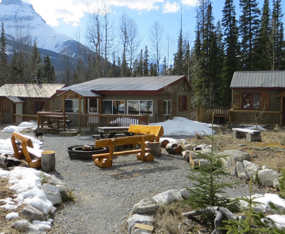 HI Rampart Creek - Hostel Saskatchewan River Crossing Buitenkant foto